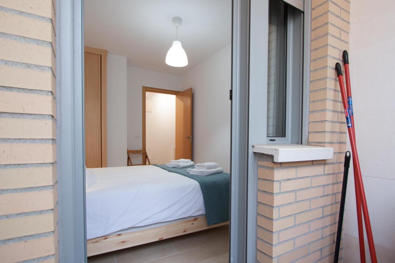 Esguil, Apartamento Con Piscina, A 3 Km De La Playa Vut-2995-As يانس المظهر الخارجي الصورة
